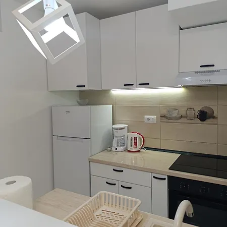 Chill Out Apartman Novi Apartment *